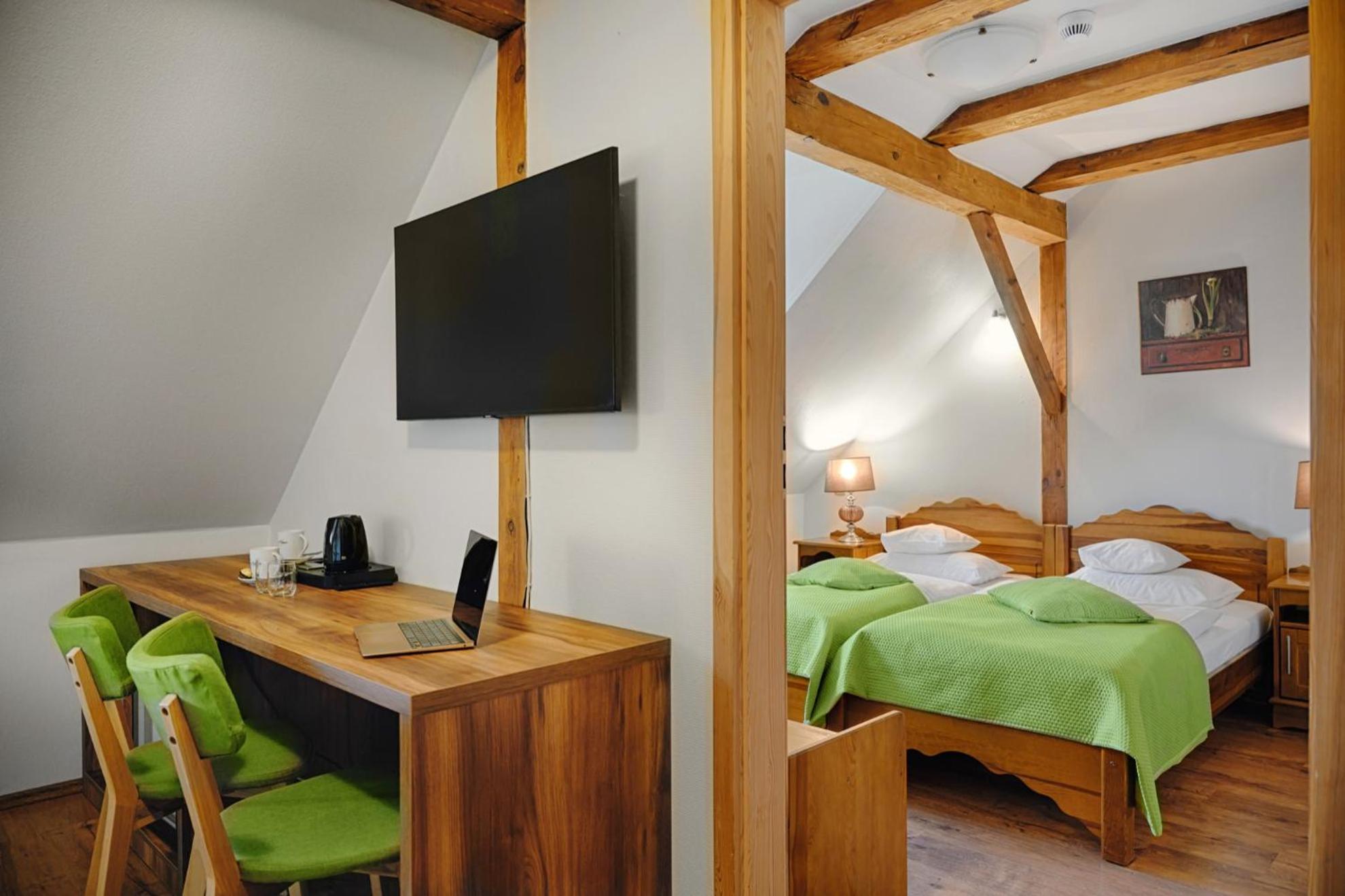 Zabi Dwor - Hotel - Restauracja - Spa 锡隆纳葛拉 外观 照片