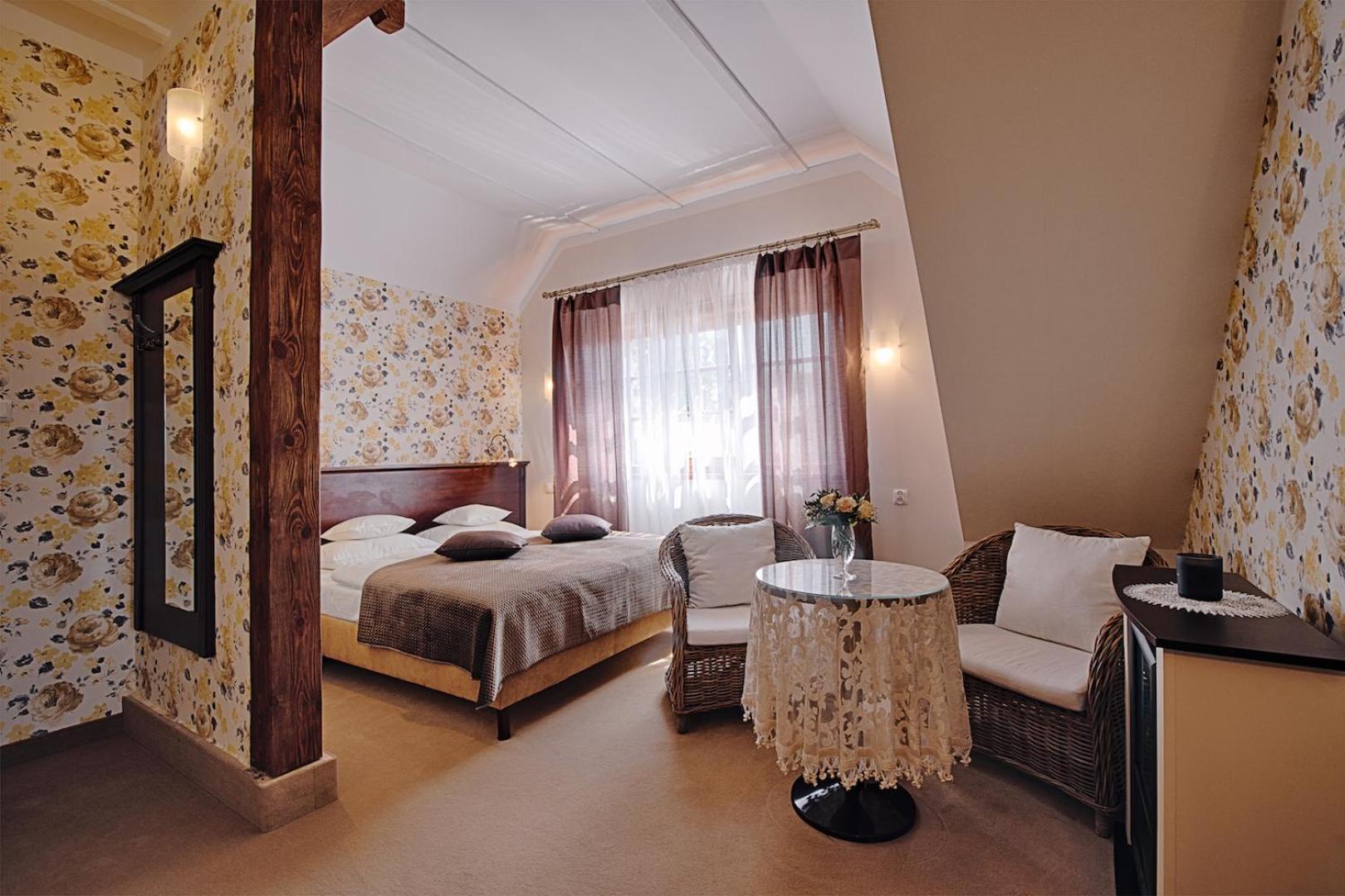 Zabi Dwor - Hotel - Restauracja - Spa 锡隆纳葛拉 外观 照片